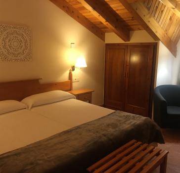 Chambre Double Mansardée Supérieure (2 lits)