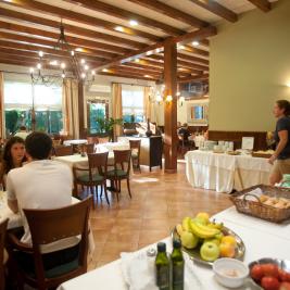 Dining room of the Flòrido Hotel