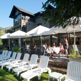 Terrasse et solarium du Flòrido Hôtel