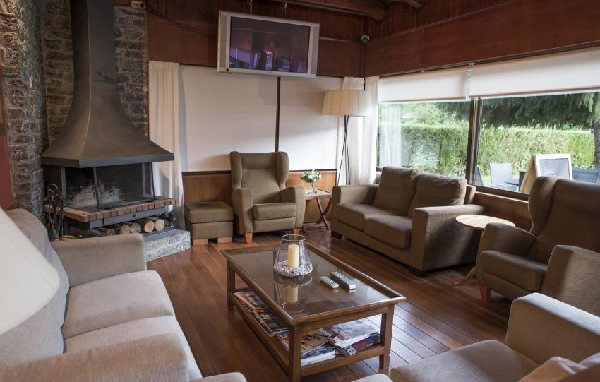 Sala d'estar amb llar de foc Hotel Flòrido