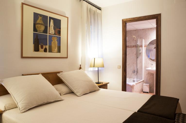 Chambre Triple avec salle de bain privée